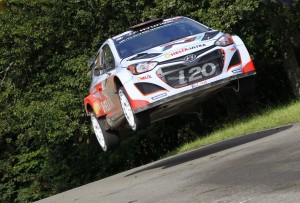 Thierry_Neuville_Rallye_Deutschland_Hyundai_i20_WRC_Action