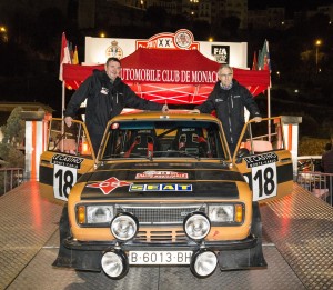 1.Salvador-Caellas-derecha-y-Daniel-Ferrater-izquierda-en-el-podio-de-llegada-de-Mnaco-con-el-124-Especial-grupo-4-de-SEAT-Coches-Histricos